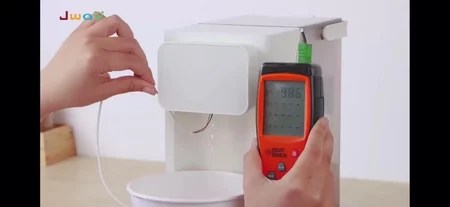 瞬熱式飲水機 5大特色 上班族必看選購指南