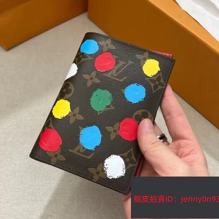 草間彌生護照封套 LV x YK 4 大特色 解決旅行收納痛點 人氣推薦